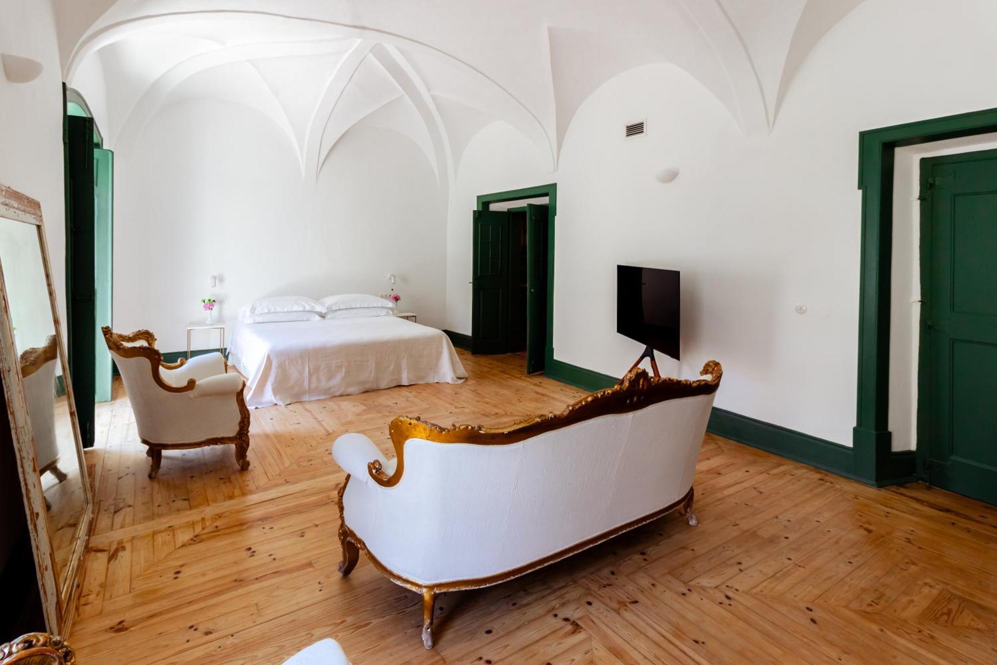 Amada Moura Bed & Breakfast Room photo